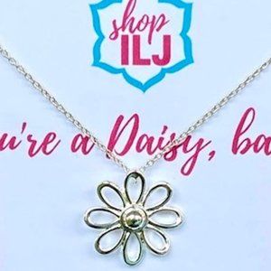 Daisy Necklace